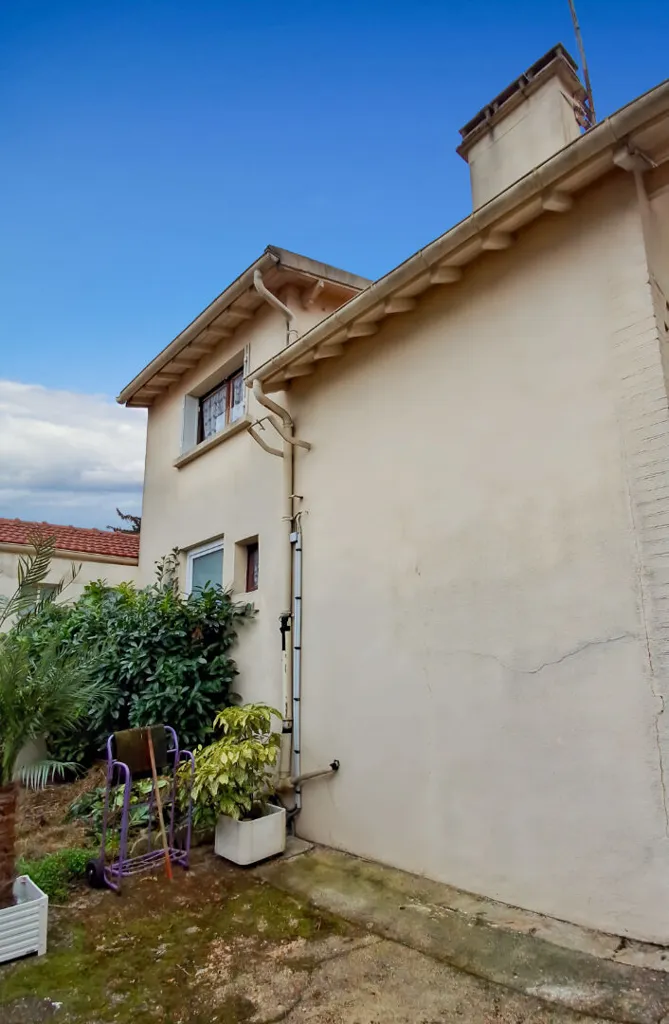 Aed - Charming House with Garden in Nanterre