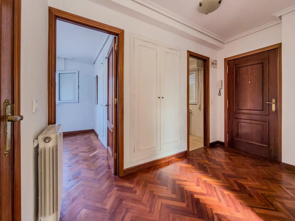 Esik - Modern Flat with Sea View in Valdenoja, Santander