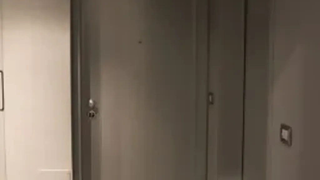 hallway_entrance