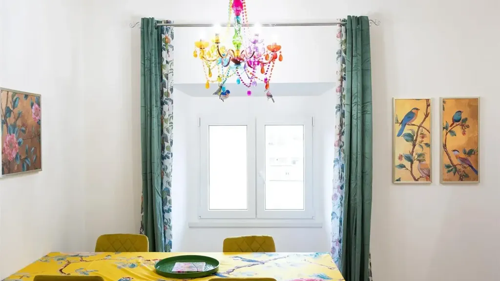 Söögituba - Modernised 2-Bed Flat with Panoramic Terrace in Rome
