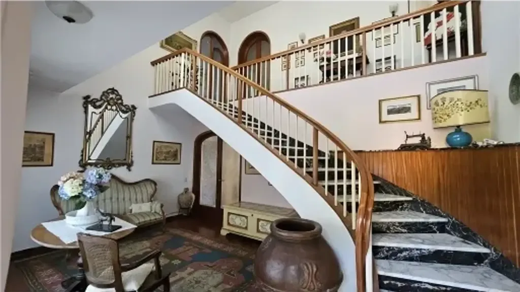 Toad - Triplex Villa with Garden in Empoli