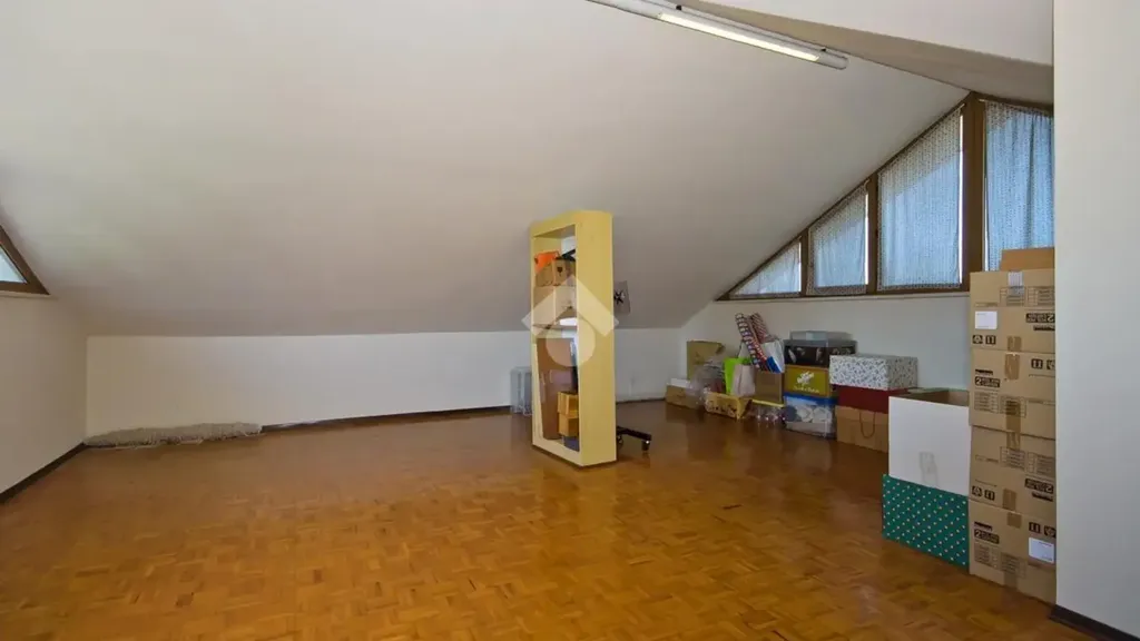 Pièces - Villa with Panoramic Terraces in Pecetto Torinese