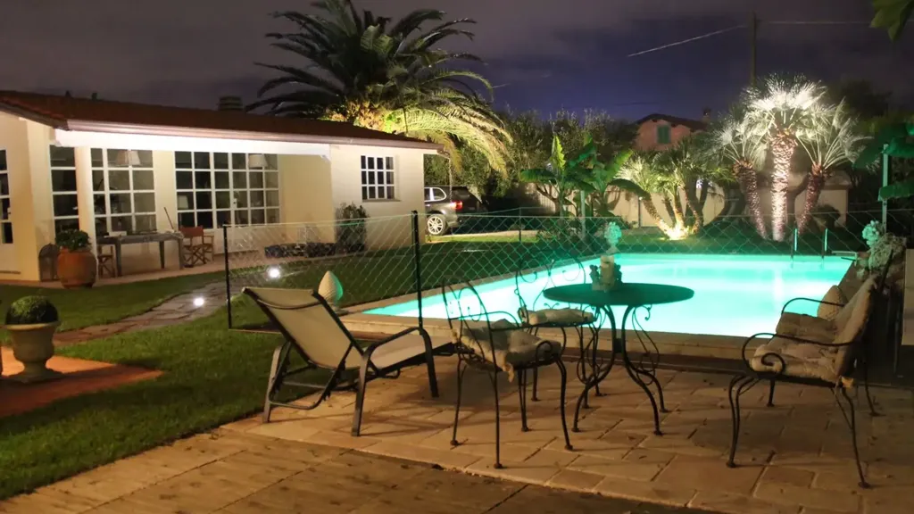 Pool - Newly Built Villa with Pool near Camaiore