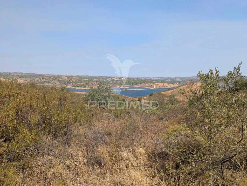 Jardin - Rustic Land with Waterfront on Beliche Dam, Algarve