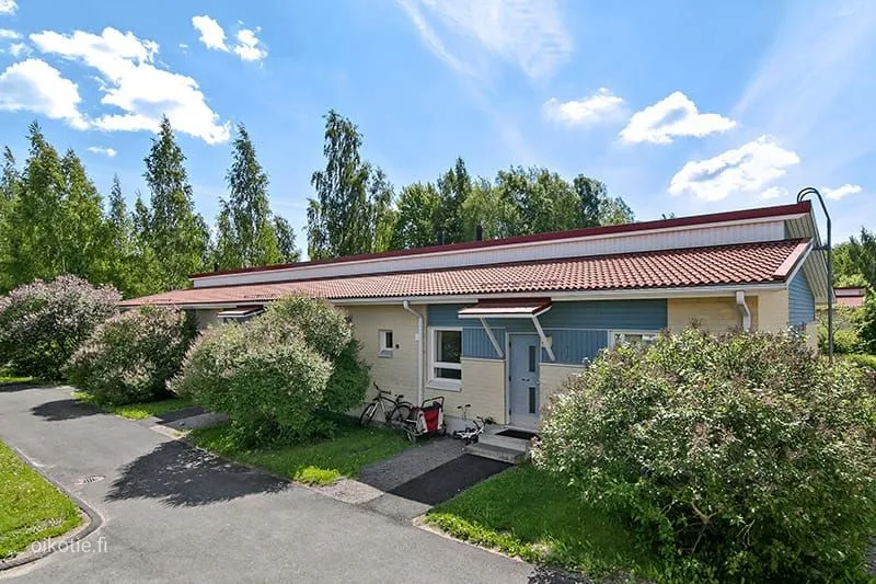 Välivaade - Terraced House with Private Sauna in Ilola, Vantaa