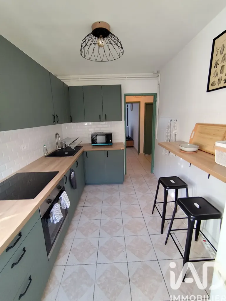 Kitchen - Meubled Studio with Balcony in Quimper