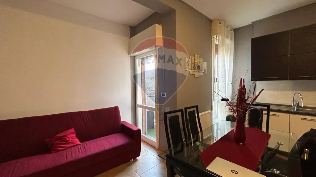 Living Room - Rented Apartment with Balcony in Ferrara