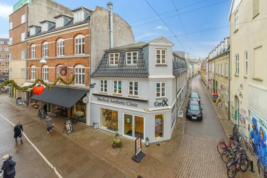 Välivaade - Corner Property with Retail Space in Aalborg