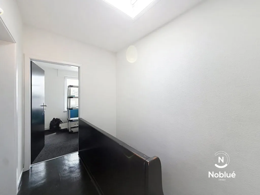 Hallway - Spacious House with Garden in Stembert Centre