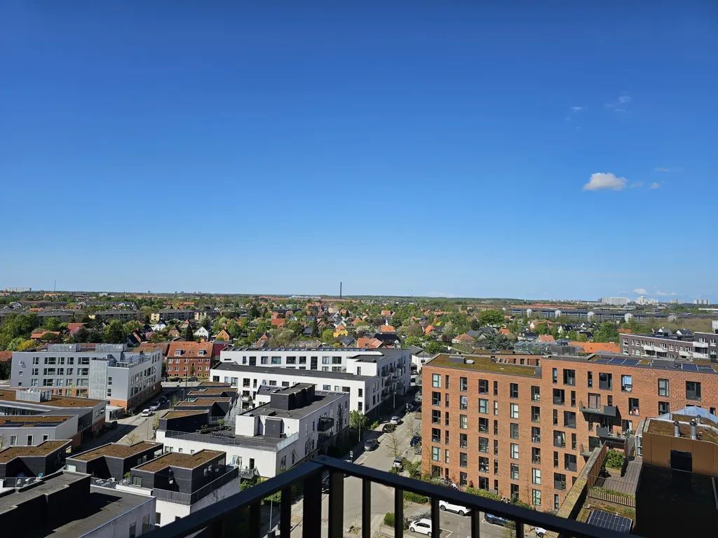 Balcon - Furnished Apartment with Park View in Valby