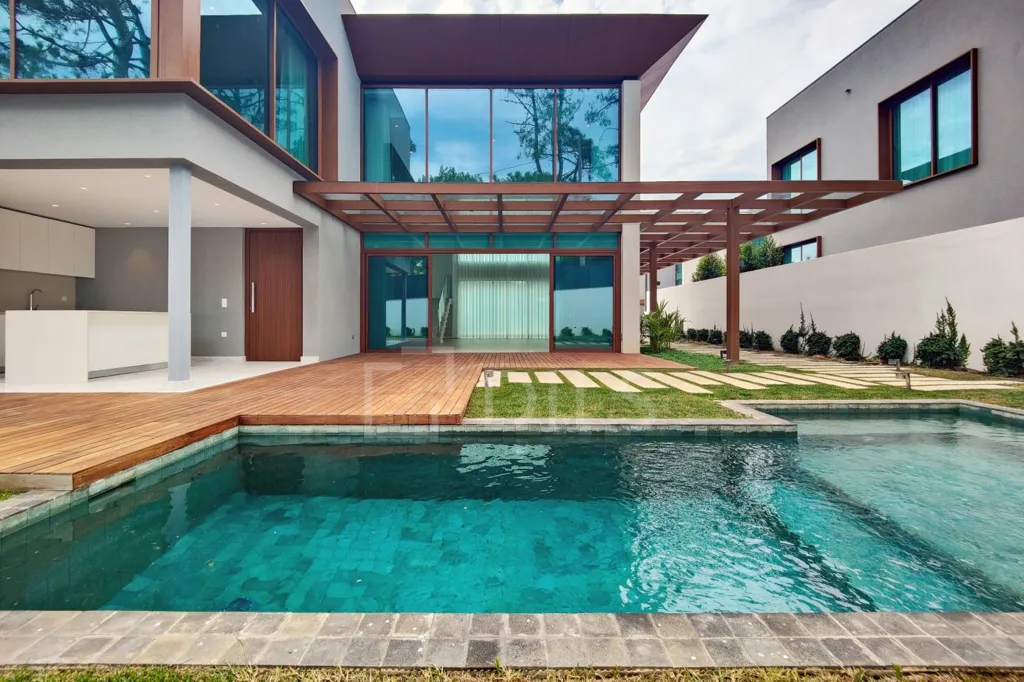 Piscina - 4-Bedroom House with Pool in Estoril