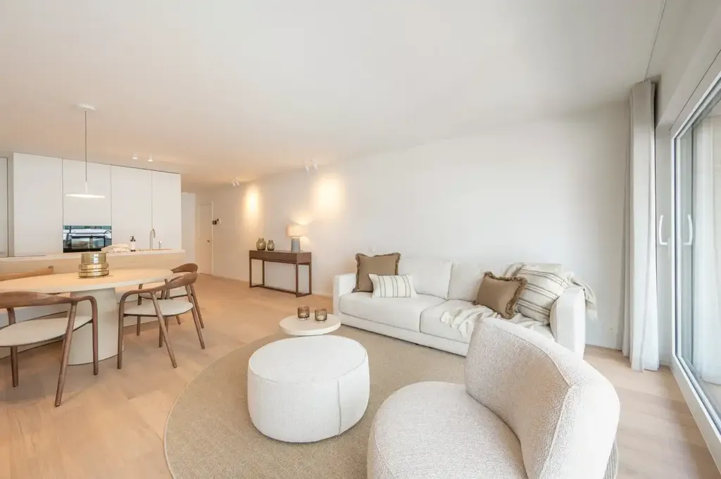 Séjour - Appartement Rénové dans le Triangle d'Or à Anvers