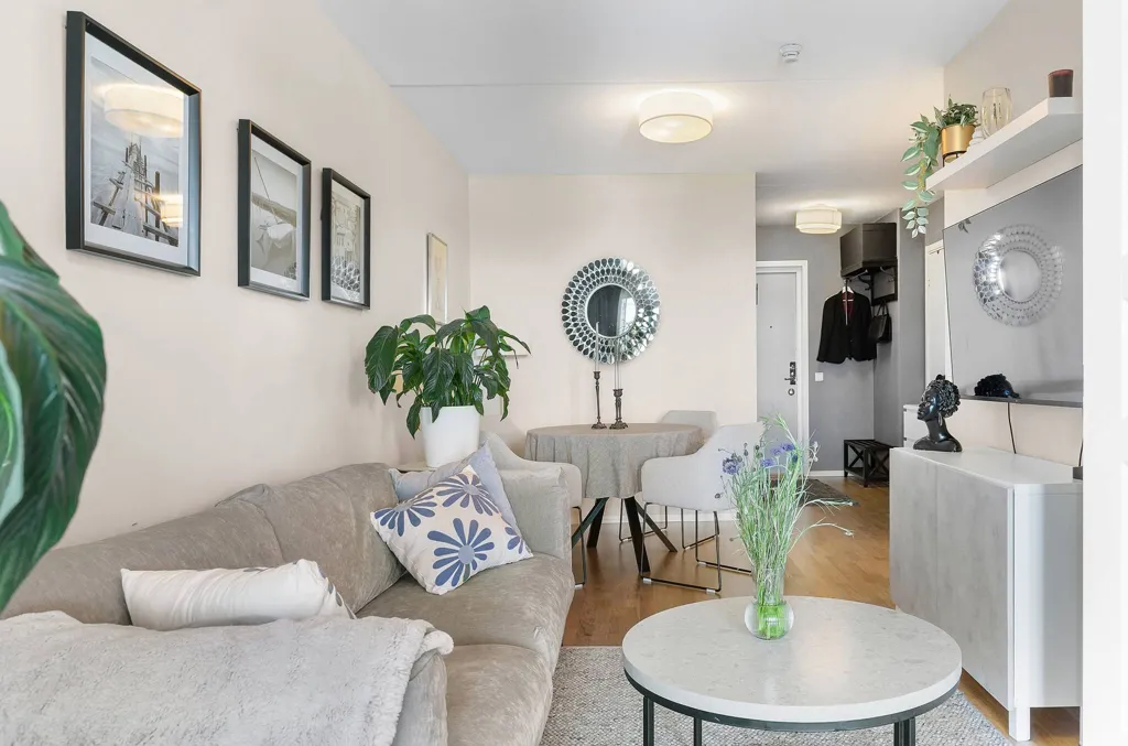Séjour - Apartment with West-Facing Balcony in Stockholm