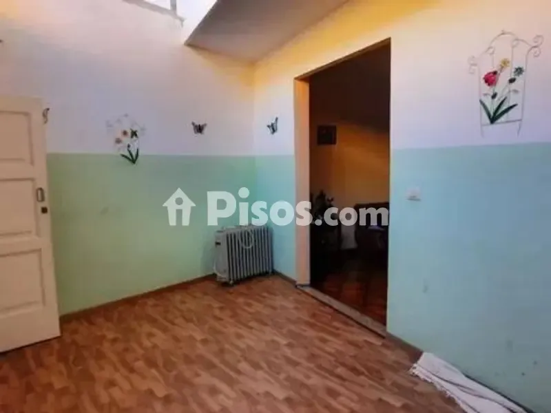 4 magamistoaga maja asukohas ES