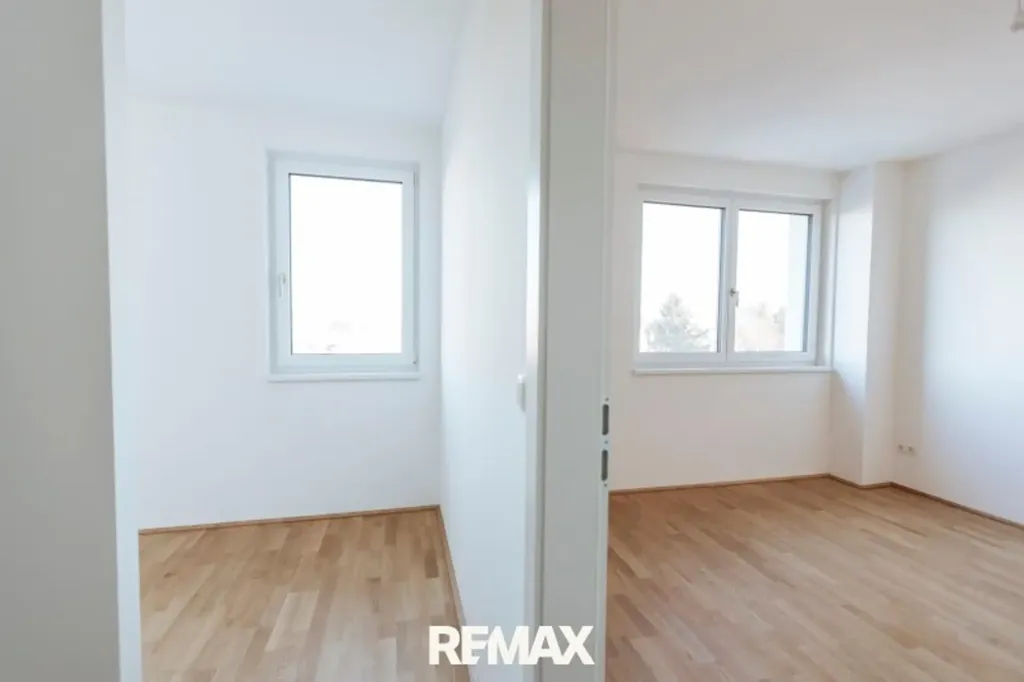 Pièces - 2-Bedroom Neubau with Home Office in Central Location