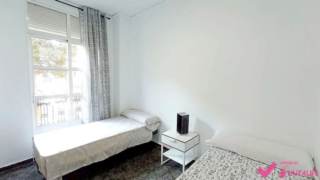 Chambres - Apartment with Balcony in El Cabañal, Valencia