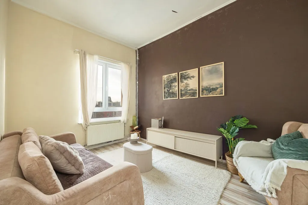 Elutuba - Spacious House with Garden to Refresh in Nice