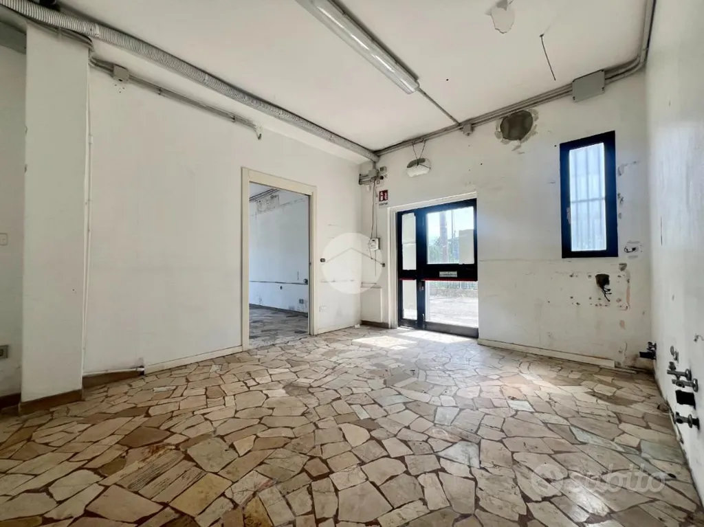 Pièces - Versatile Palazzina with Terrace in Vigonovo