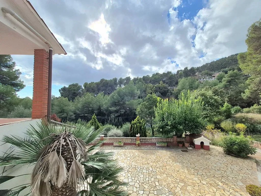 Terrass - Chalet with Pool and Terrace in Cervelló