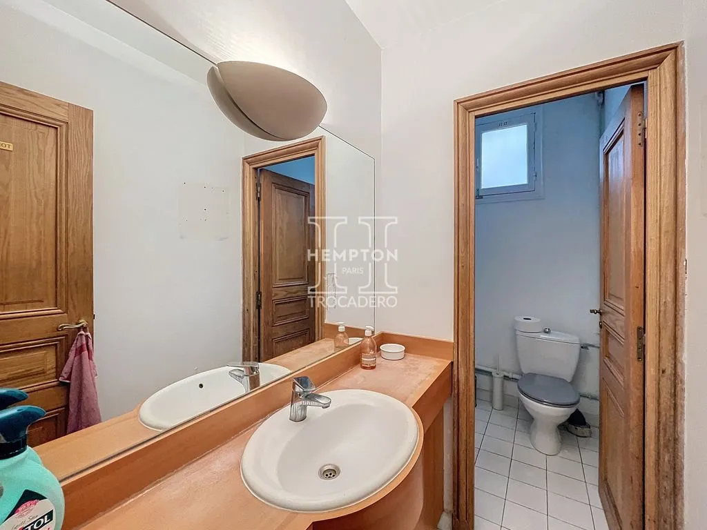 Vannitoad - Luxury Duplex with Parking in La Muette, Paris