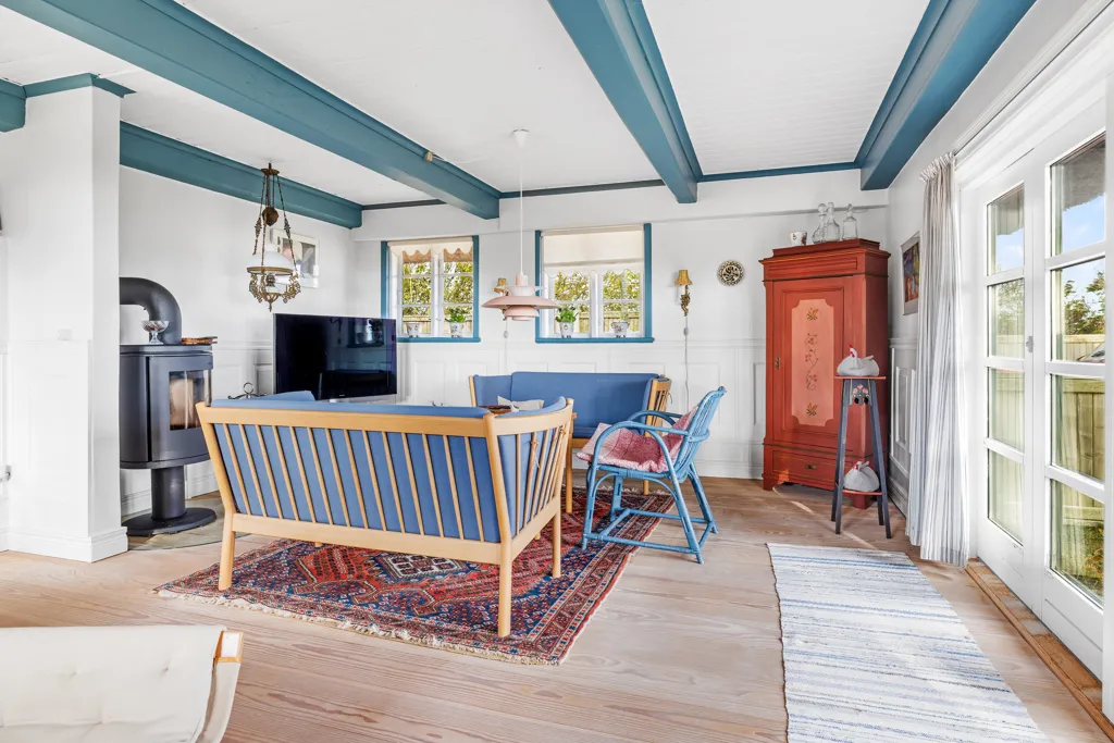 Séjour - Historic Timber-Frame House with Water View in Nyborg