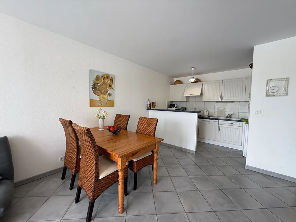 Söögituba - Golf-View Apartment in Coëx