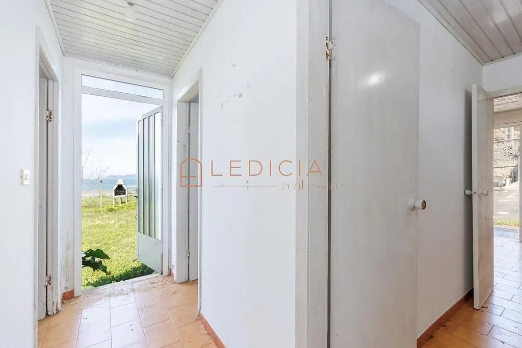 Entrée - Chalet to Renovate in Baiona