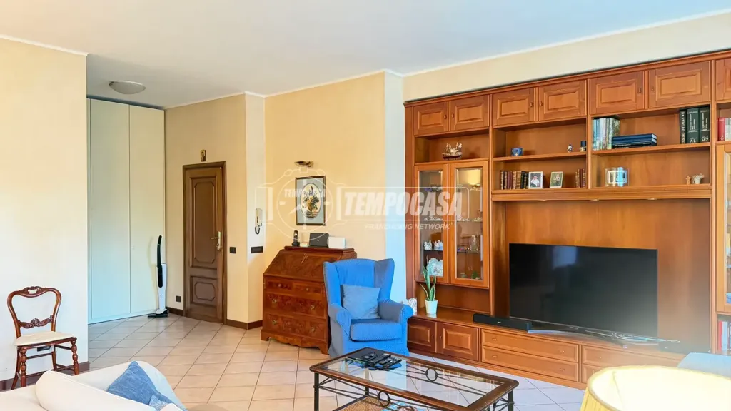 Séjour - Maison 8 pièces à IT