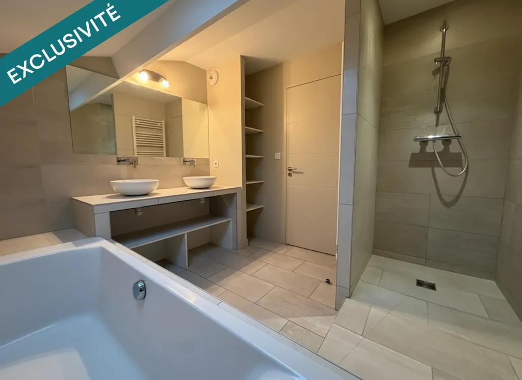 Salles de bain - Maison Familiale avec Piscine à Balma
