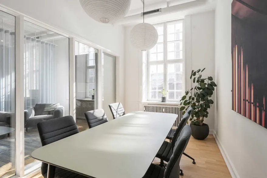 Bureau - Warehouse Office with Glass Facade in Østerbro