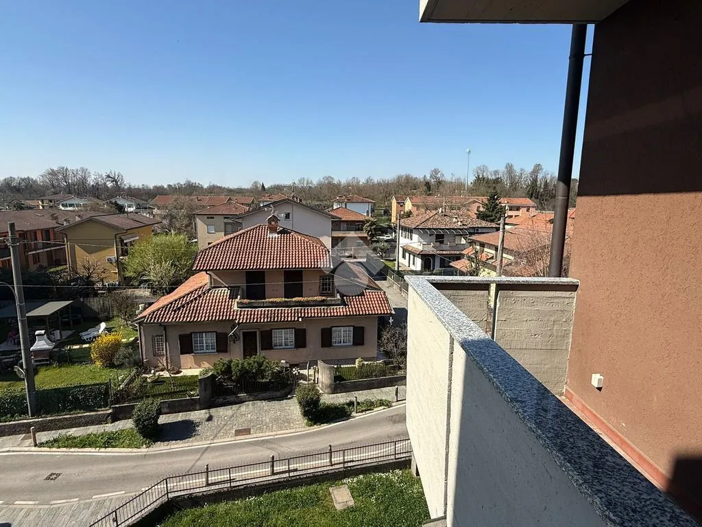 Balcon - Spacious Apartment with Garage in Terno d’Isola