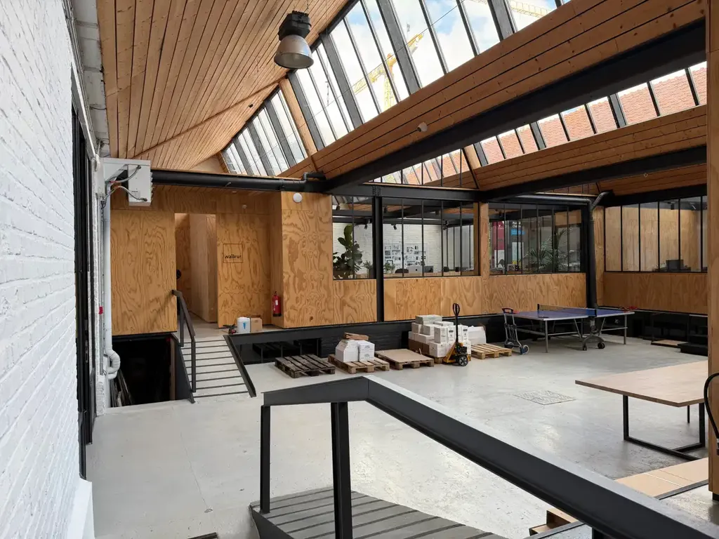 Local commercial à Kortrijk