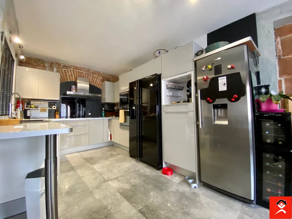 Cucina - Charming Apartment with High-Level Views in Toulouse Centre
