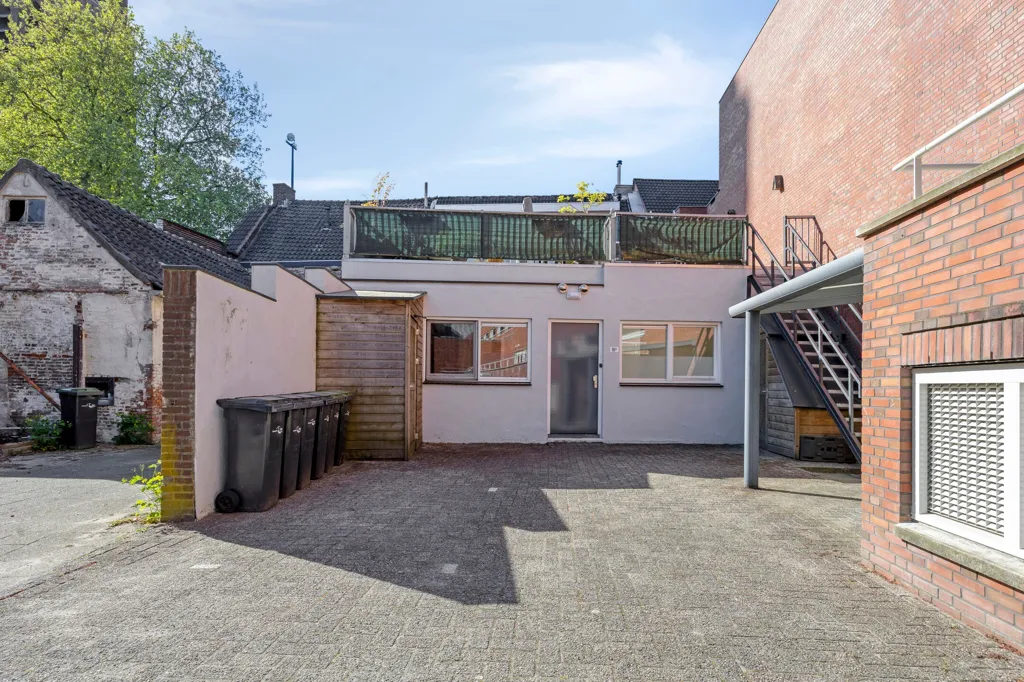 Jardin - Modern Ground Floor Flat with Terrace in Oss