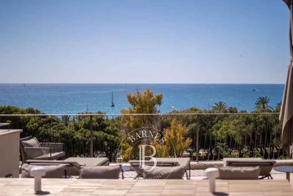 Terrass - Restored 18th-Century Villa with Sea View in Palma