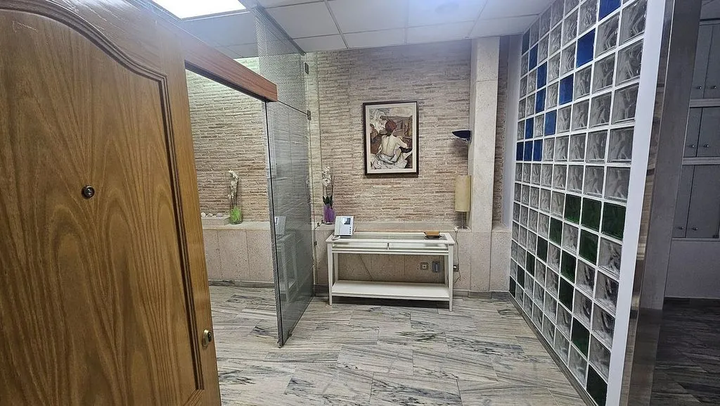 hallway_entrance