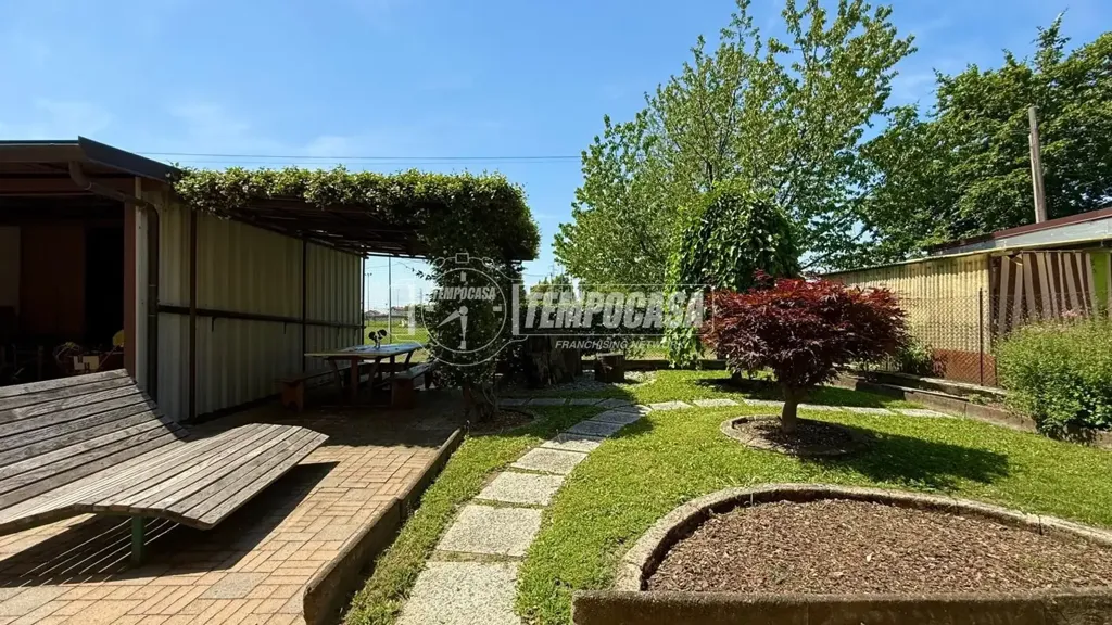 Aed - Bifamiliar Villa with Garden in Ciriè