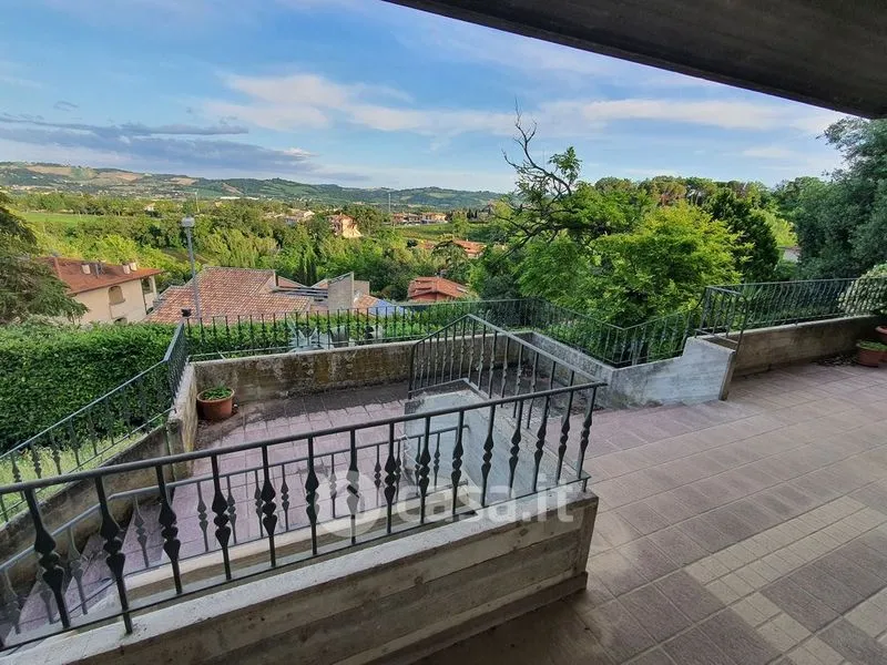 Terrass - Villa with Pool in Colli al Metauro
