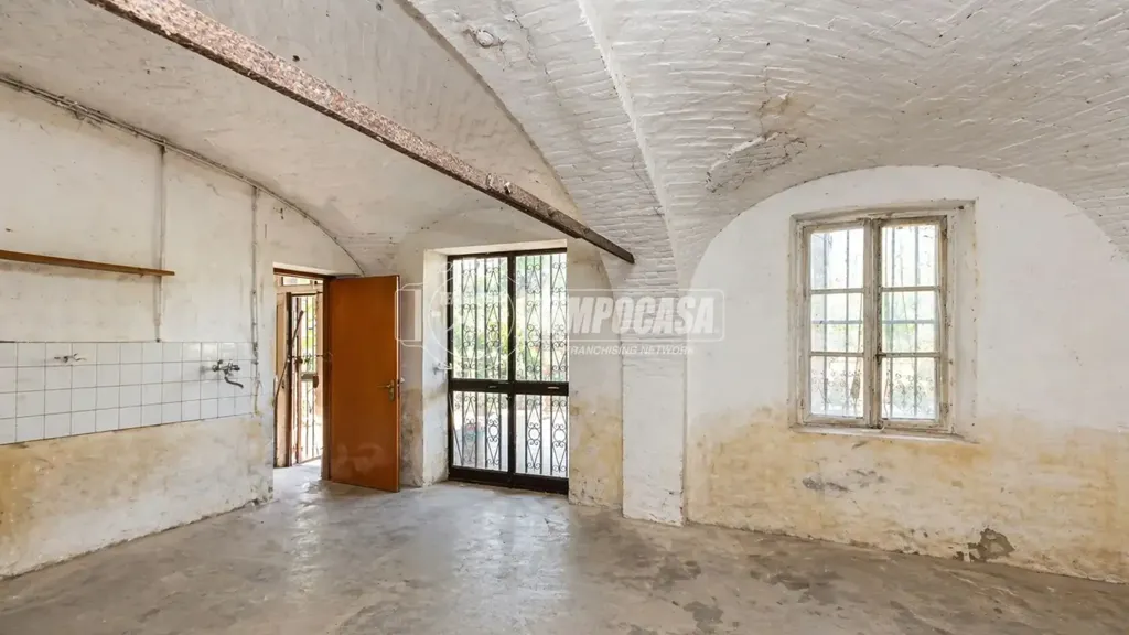 Rooms - Rustic Country House with Garden in Narzole
