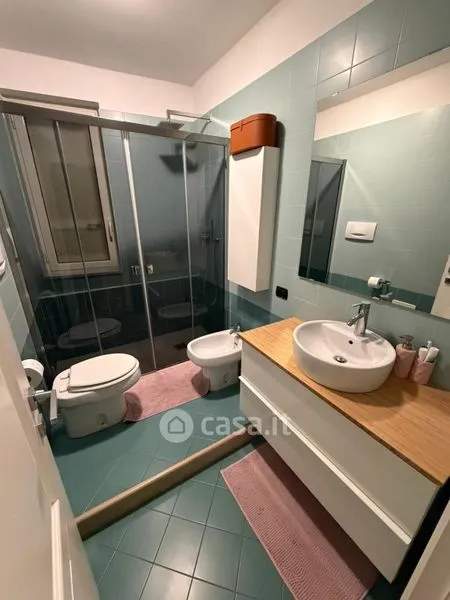 Salles de bain - Fully Furnished Triplex with Balcony in Caserta