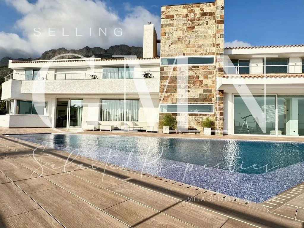 Pool - Luxury Villa with Sea View in Altea