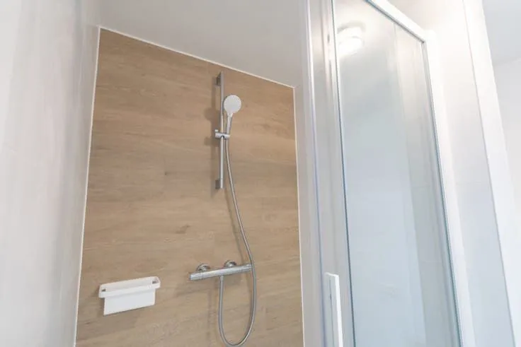 Salles de bain - Appartement Neuf avec Terrasse et Ascenseur à Paris