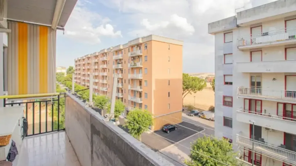 Rõdu - Apartment with Balcony in Lucera