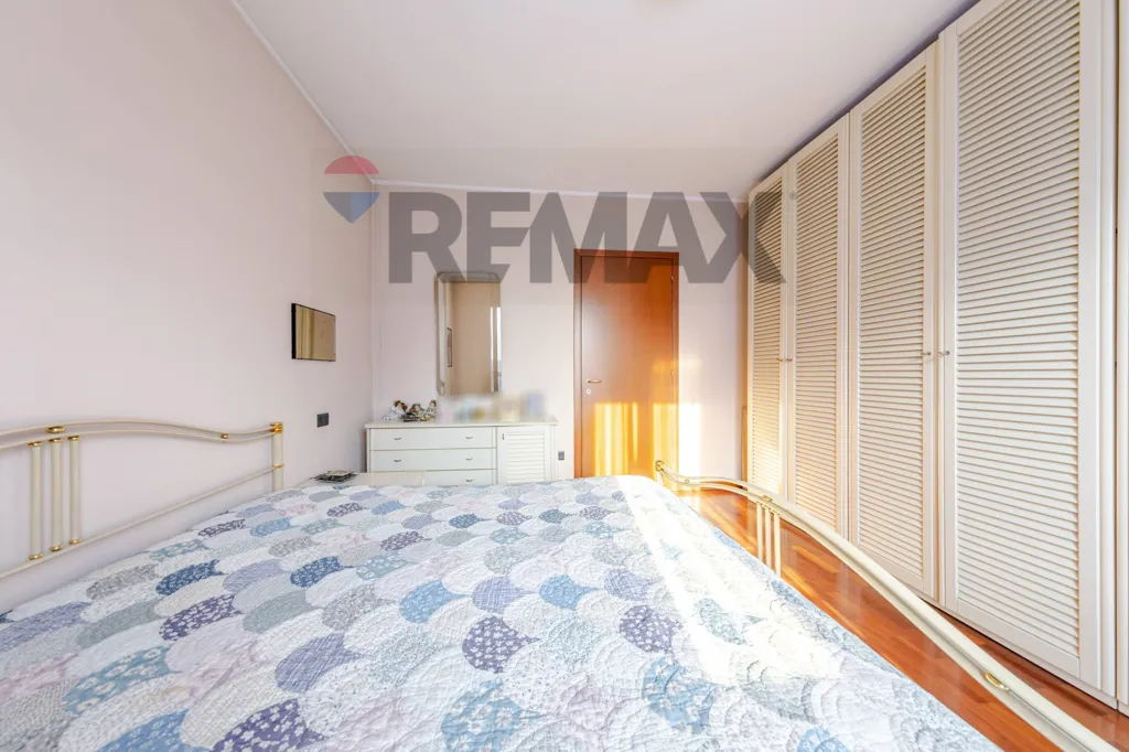 Magamistoad - Bright Triplex with Balconies in Opera