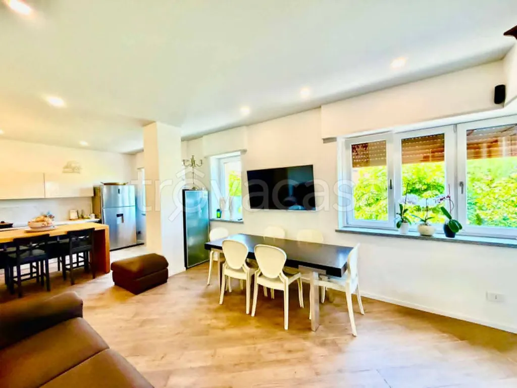 Séjour - Rustic Apartment with Terrace in Saluzzo
