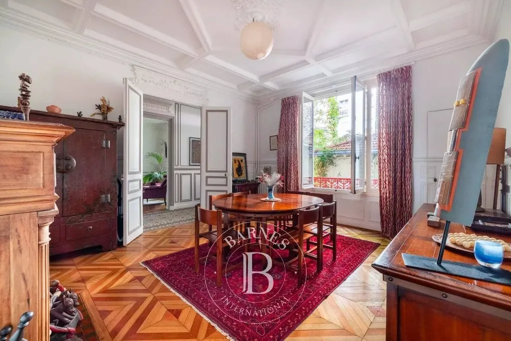 Söögituba - Luxury Apartment with Garden in Paris