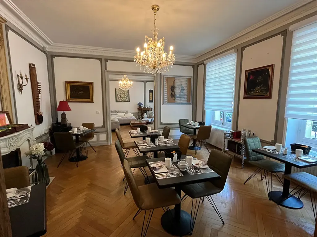 Maison 14 pièces à Nevers