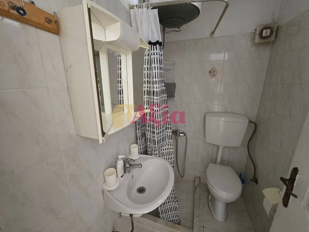 Salles de bain - Studio with Balcony in Agia Sophia, Patras