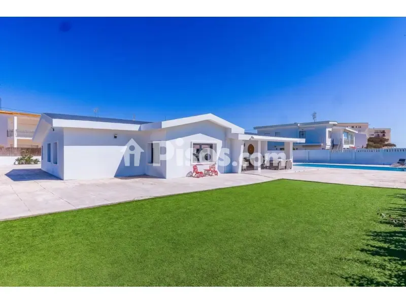 Välivaade - Beachfront Chalet with Pool in Punta Umbría