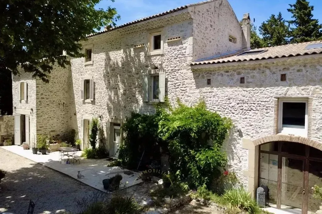 Vue aérienne - Mas en Pierre avec Piscine près de Grignan